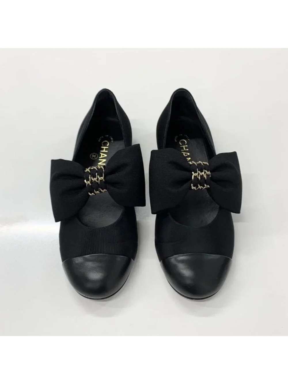 Chanel CC Logo Fabric Leather Flat Shoes Ribbon Chain